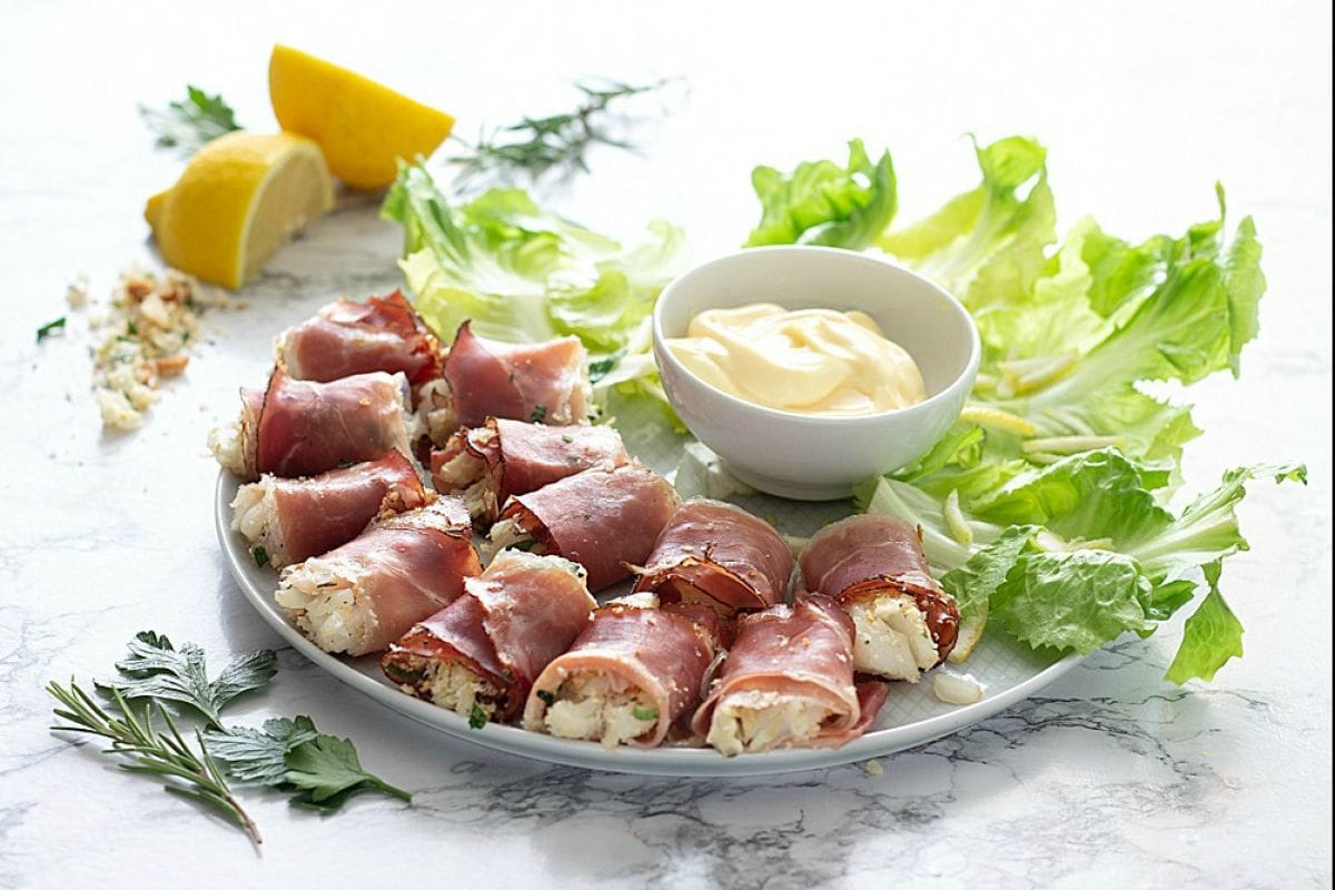 Cubinhos de bacalhau e speck