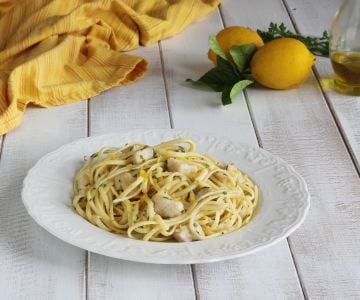 Linguine peixe-espada e limão
