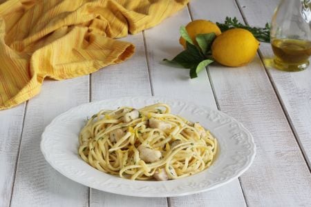 Linguine peixe-espada e limão