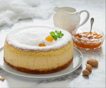 Torta vertida com creme de geleia de damasco