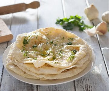 Naan com alho