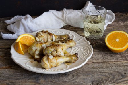 Frango com laranja e amêndoas