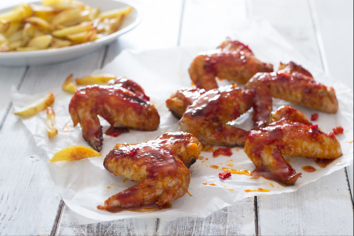 Asas de frango glaceadas