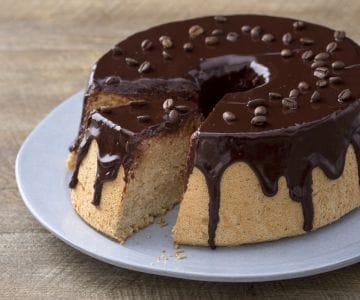 Bolo de anjo de café