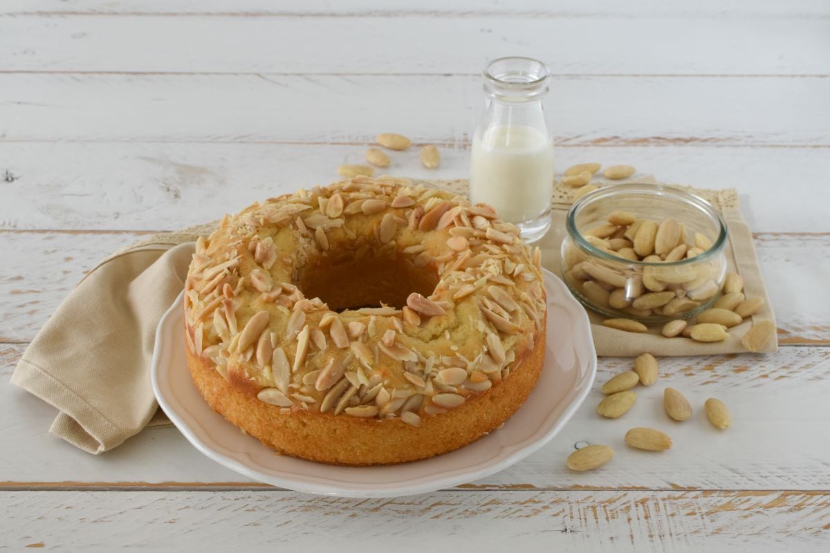 Bolo de amêndoas e mascarpone