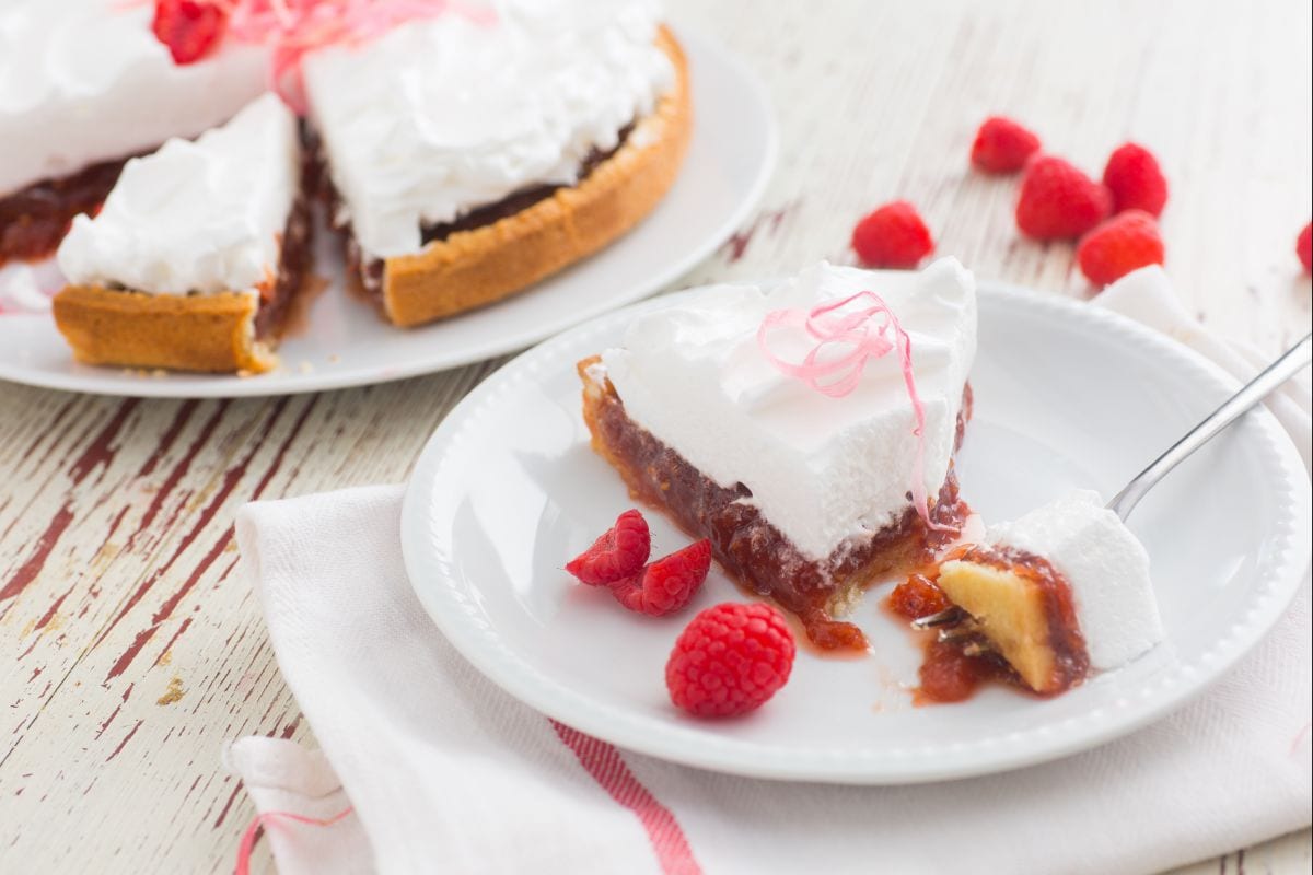 Torta de ruibarbo e framboesa