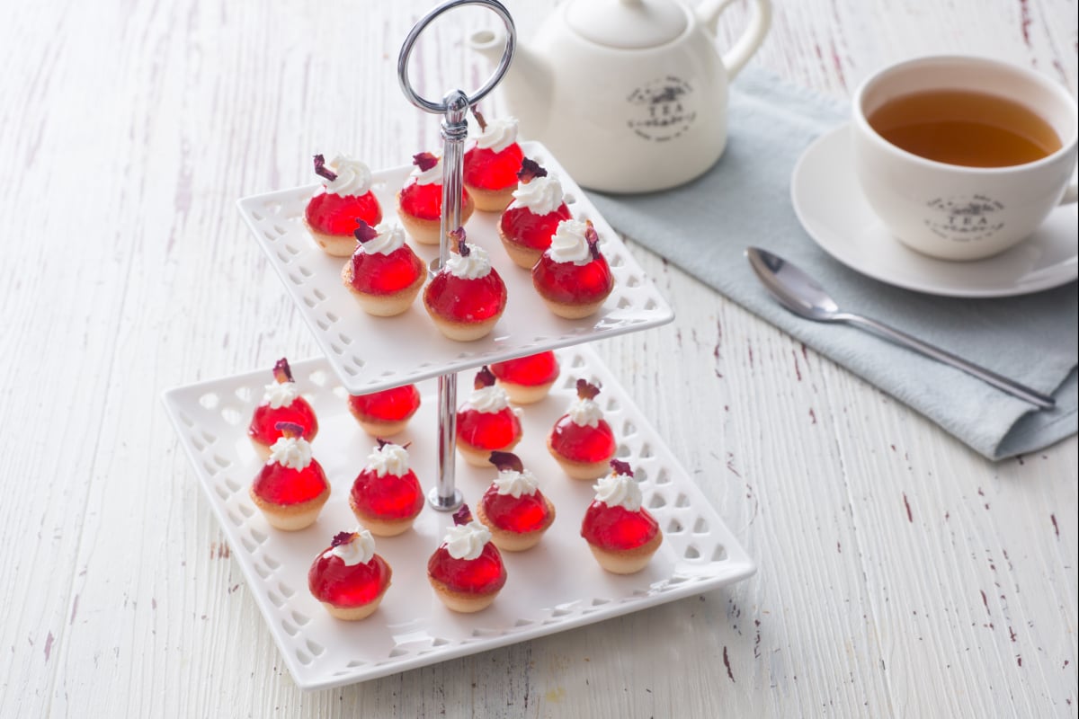 Financiers com gelée de morango