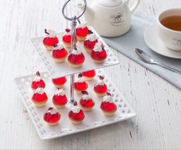 Financiers com gelée de morango