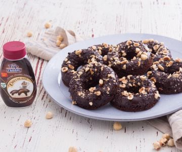 Rosquinhas de chocolate e avelã