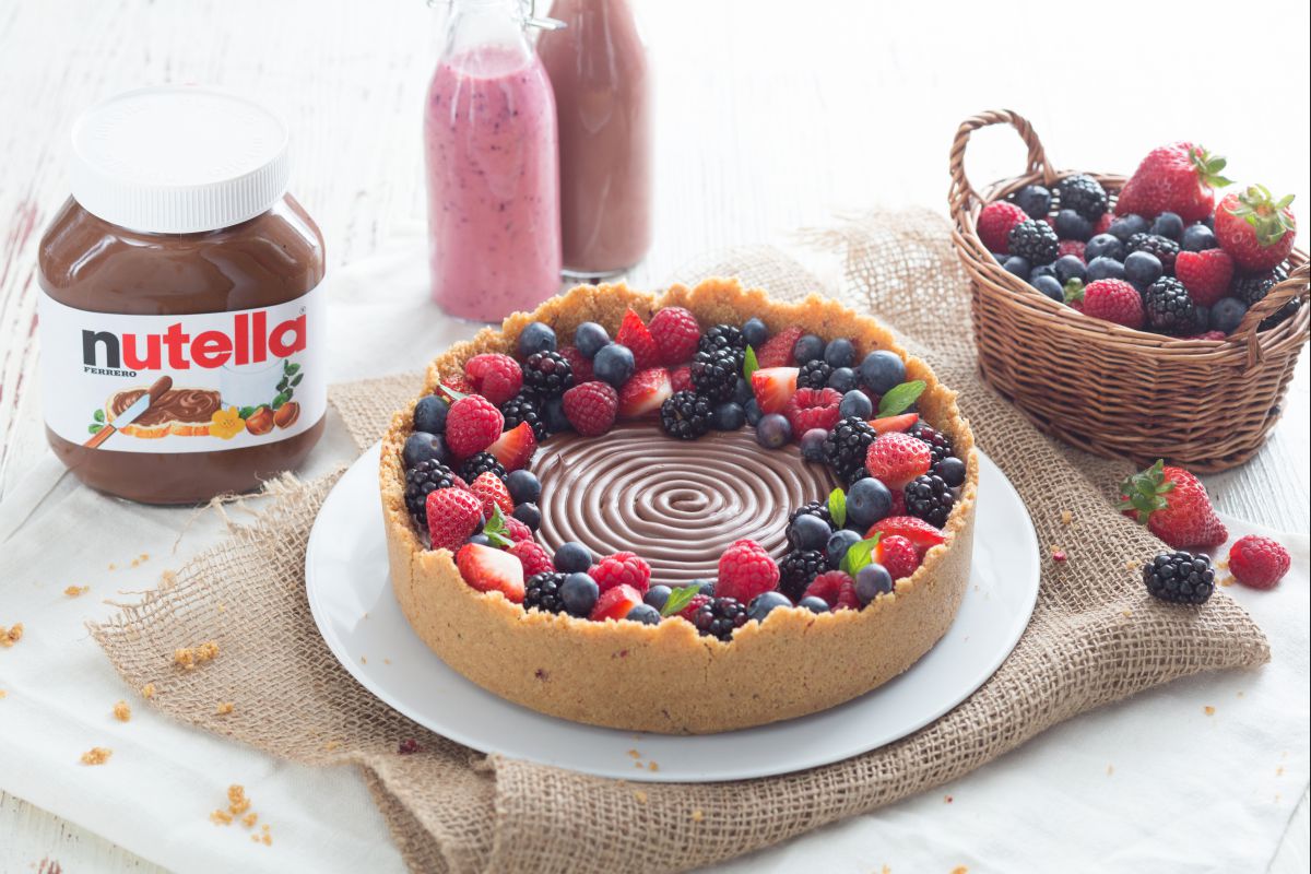 Torta gelada com mousse de framboesa e Nutella®