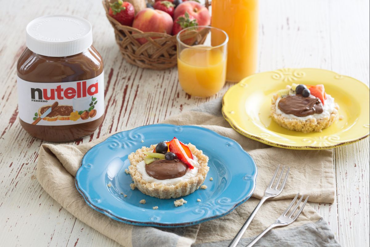 Tortinhas sem forno com creme de iogurte e Nutella®