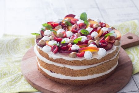 Torta de verão com pão de ló integral
