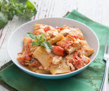 Paccheri ao molho de peixe-cabra