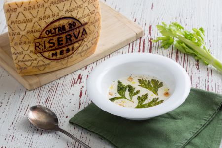 Sopinha de Grana Padano e aipo