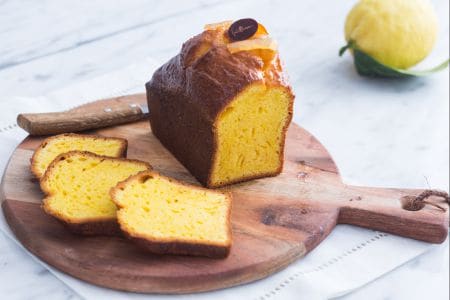 Bolo Inglês de chocolate branco e limão