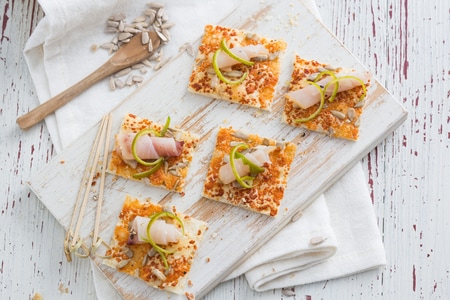 Folhados com peixe-espada defumado