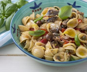 Orecchiette com sardinhas e tomatinhos