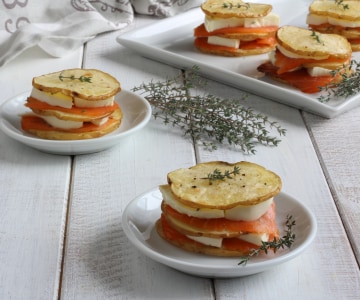 Torres de batata com salmão e provolone