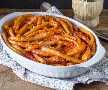 Ziti ao forno com molho de cordeiro