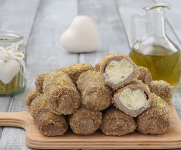 Rolinhos de carne com pistache