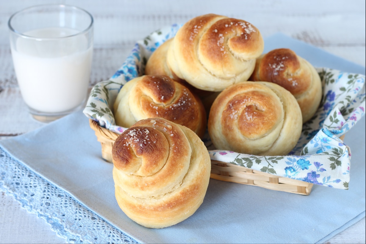 Pãezinhos doces com leite de coco