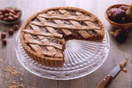 Torta de avelãs com geleia de figo