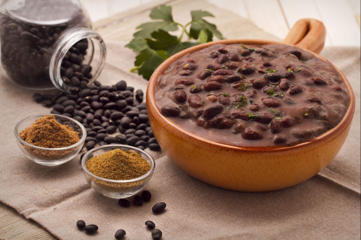 Creme de feijão (frijoles refritos)