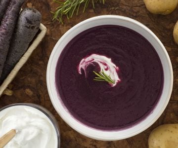 Creme de cenouras roxas