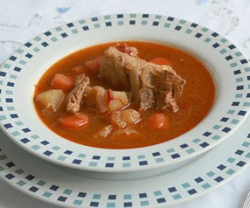 Ensopado de costelas (guiso de costillas)