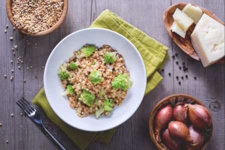 Fregola com brócolis romanesco