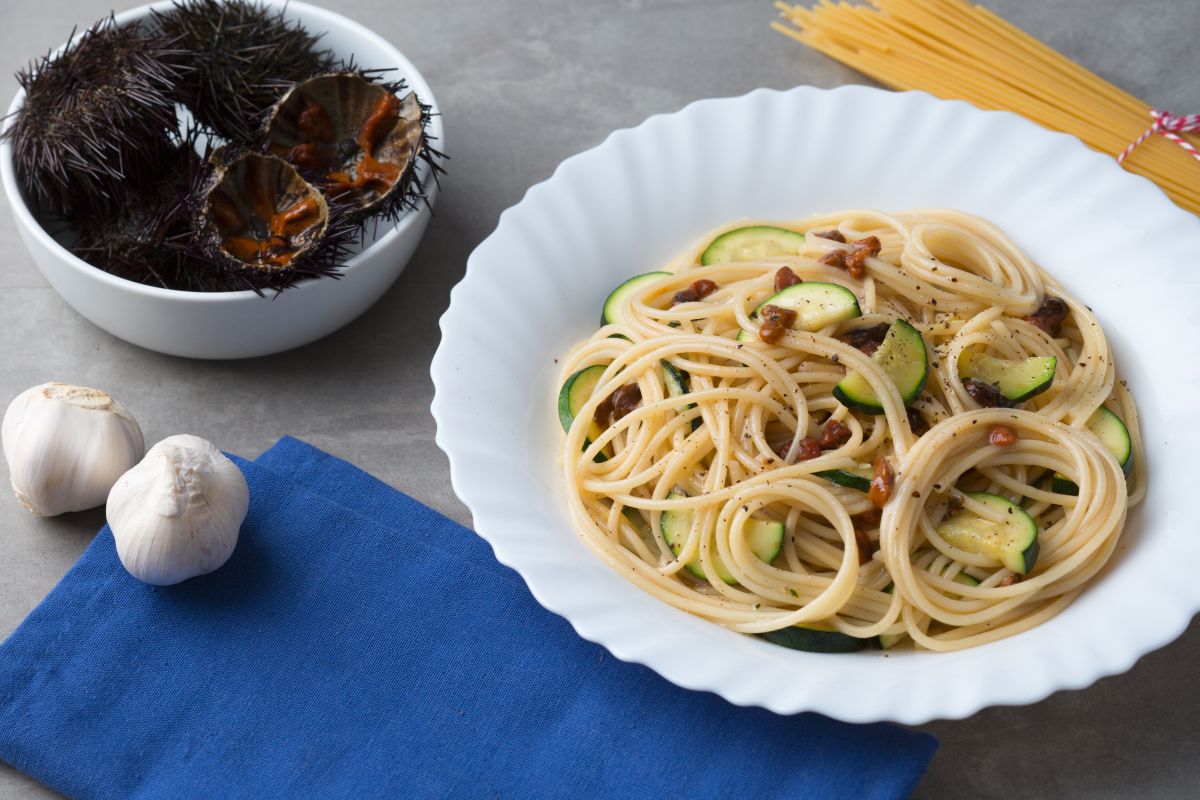 Spaghetti com ouriços-do-mar