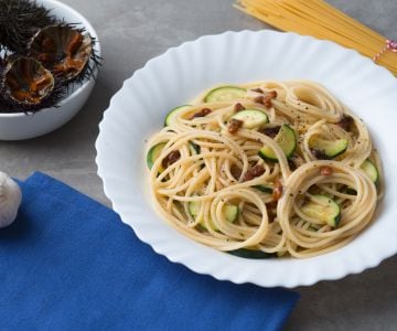 Spaghetti com ouriços-do-mar