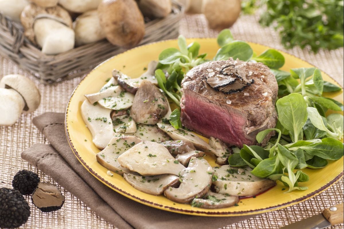 Filé com porcini e trufa