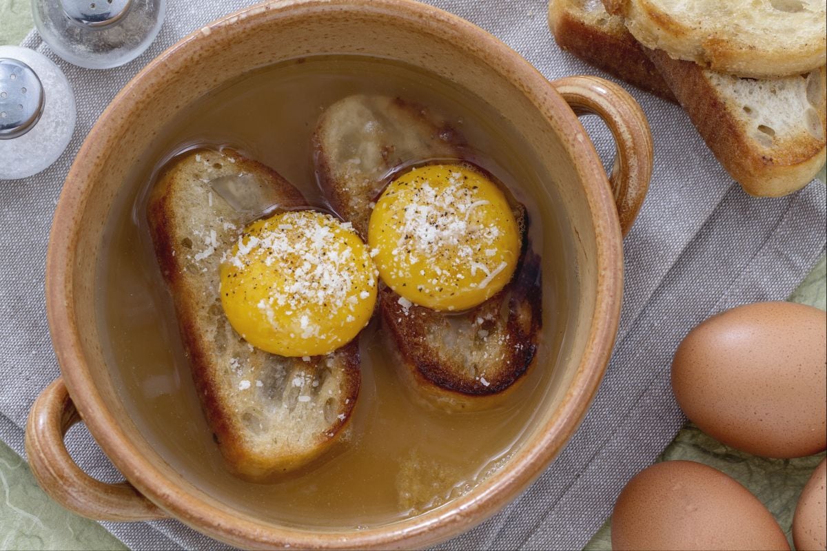 Zuppa alla Pavese