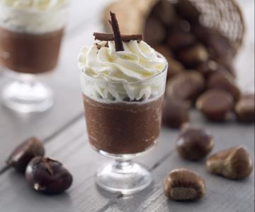 Copinhos de castanha para comer com colher