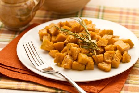 Abóbora salteada com alecrim e vinho branco