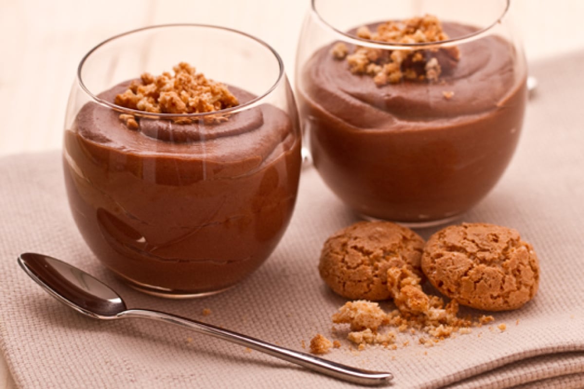 Taças de amaretti, castanhas e mascarpone