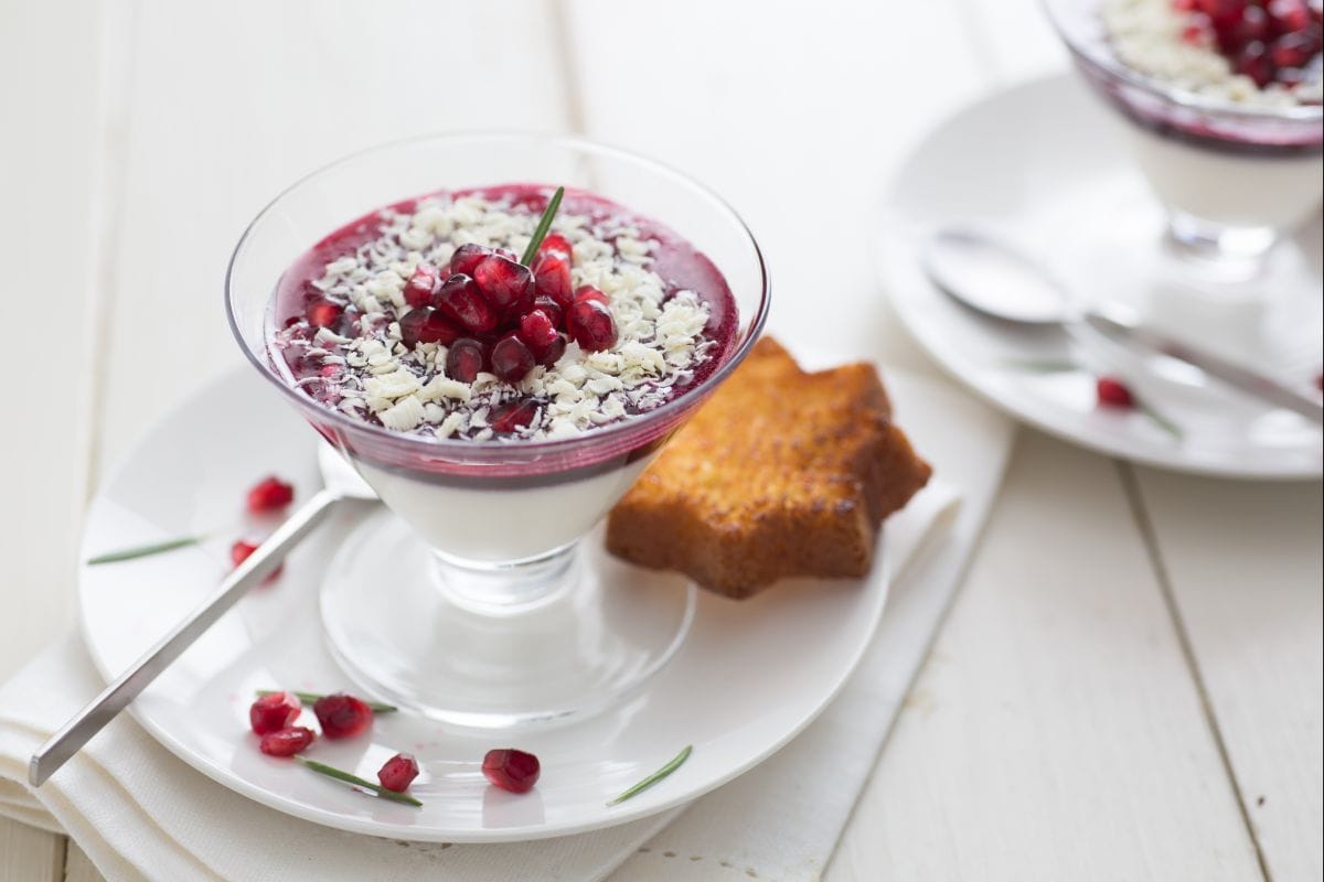 Panna cotta com gelatina de romã