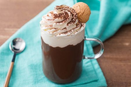Chocolate quente de coco