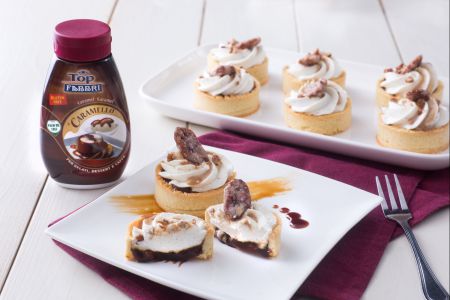 Tortinhas de caramelo salgado e nozes praliné