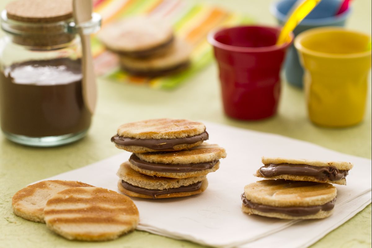 Sanduíche de waffle com Nutella