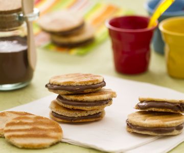 Sanduíche de waffle com Nutella