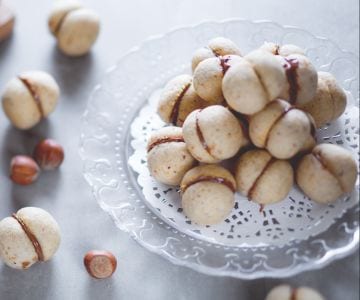 Baci di dama com avelãs
