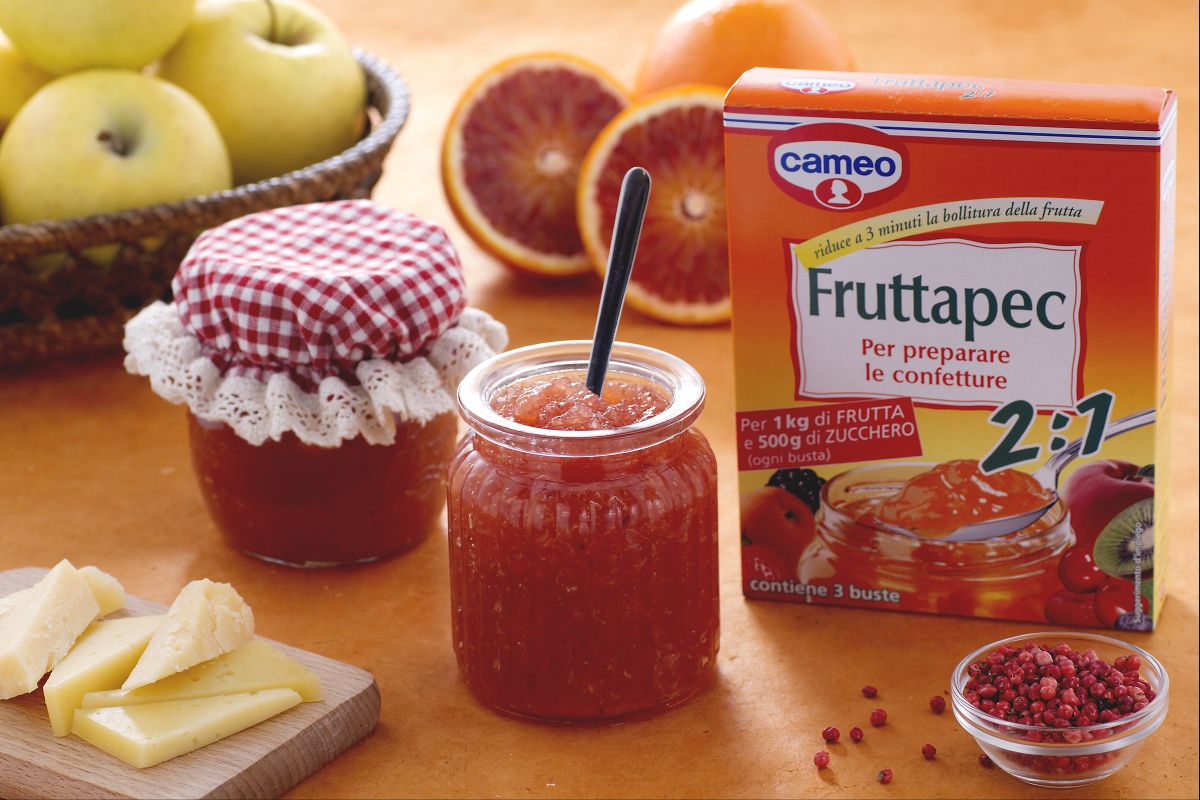 Geleia de maçã e laranja com pimenta rosa