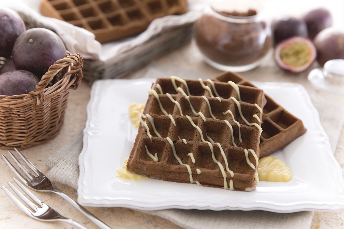 Gaufres de chocolate e maracujá