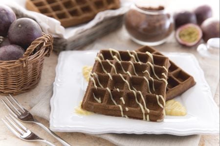 Gaufres de chocolate e maracujá