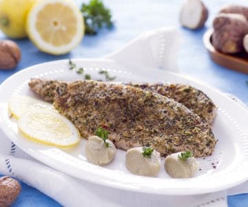 Peixe-espada empanado com purê de tupinambor