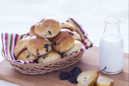 Pãezinhos doces com frutas