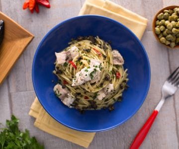 Massa com tapenade e cavala