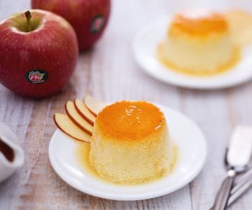 Creme caramel com maçãs e molho de figos